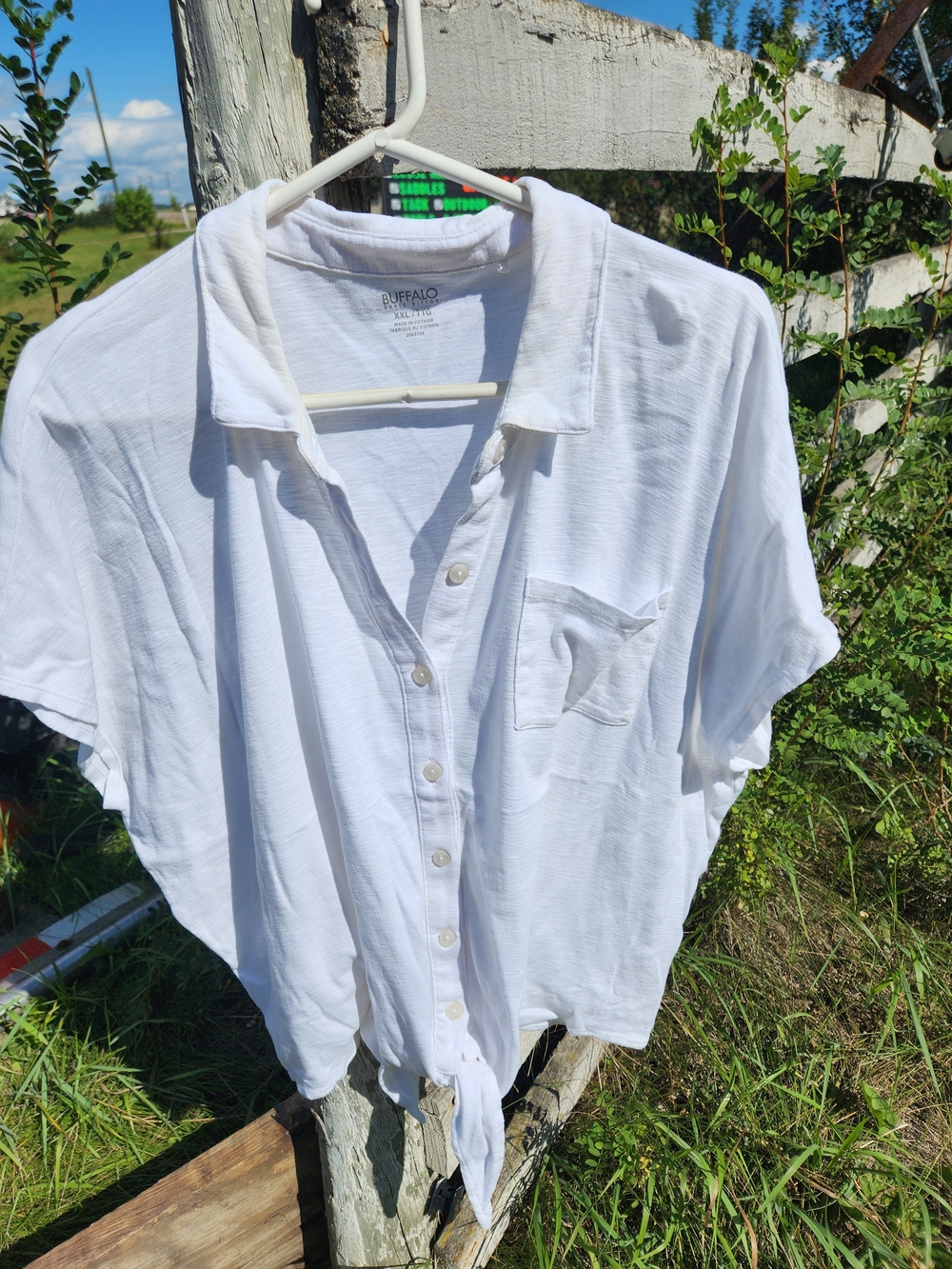 Buffalo White Short-Sleeve Button-Up Shirt